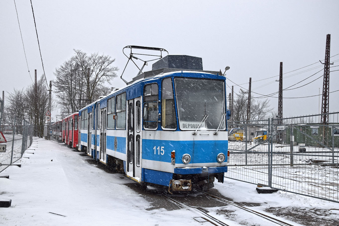 Tatra KT4SU #115