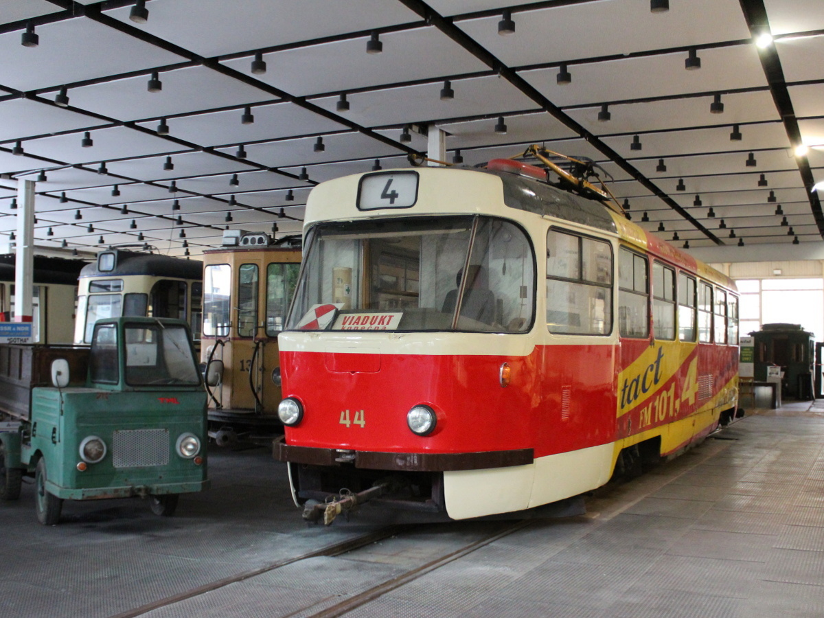 Tatra T3 #44