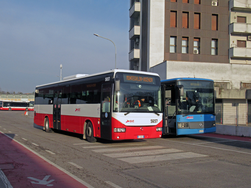 Irisbus Crossway 12M #5657